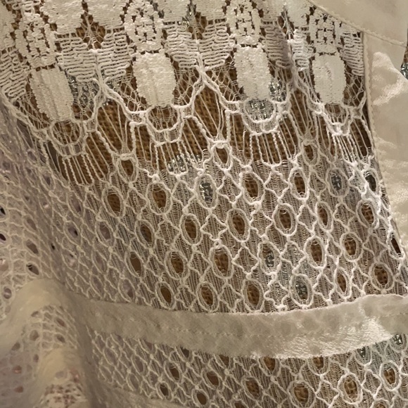 BCBG lace button up blouse/top Medium - Picture 7 of 9